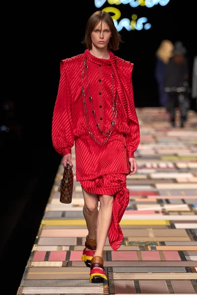 Look 34